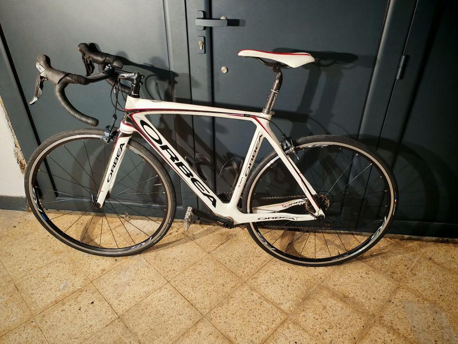 Bicicleta estrada Orbea Orca 53 em carbono