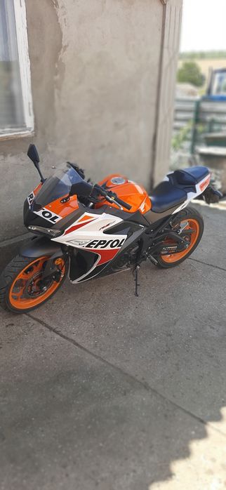 Спортивний мотоцикл