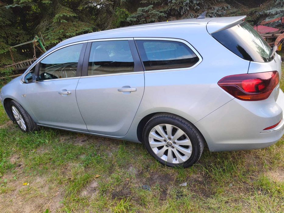 Opel Astra 1.4 sports tourer benzyna kombi