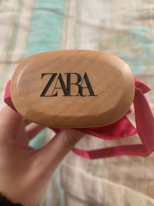 Chapéu de chuva rosa zara