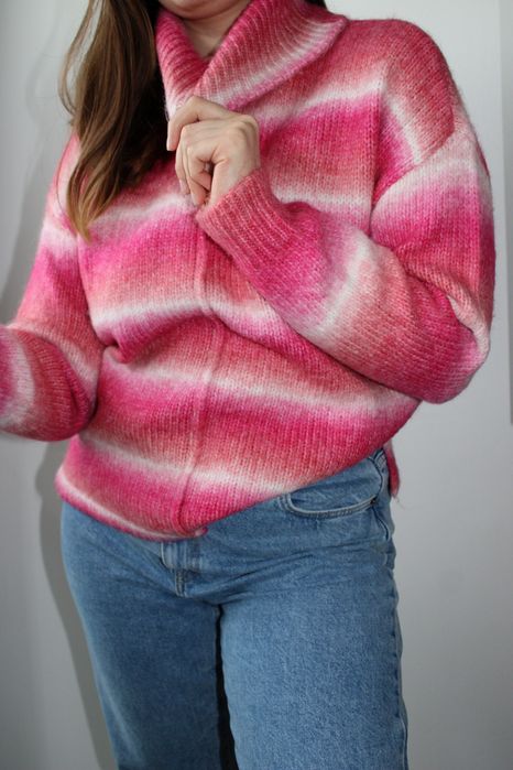 Ciepły sweter z golfem rozmiar S