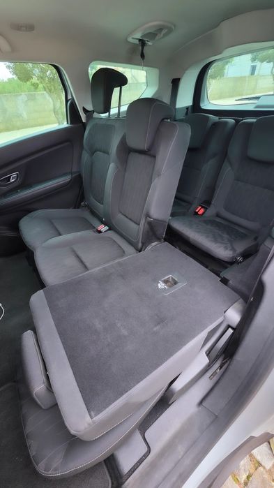 Renault Scénic 1.7 Diesel 120cv | 7 Lugares | 2019 — photo 3