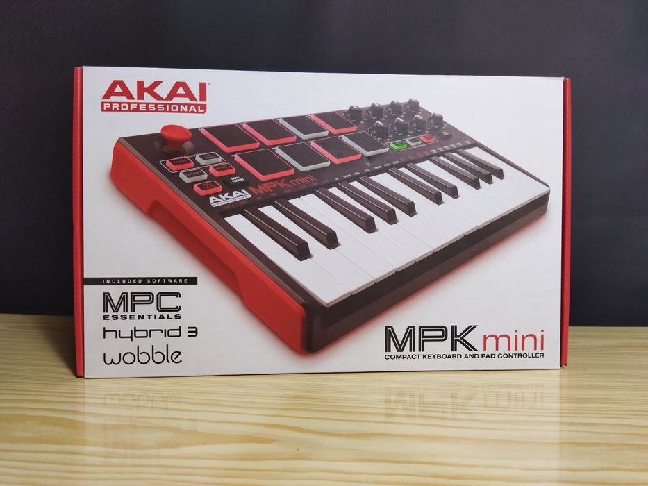 Teclados - M-audio, Akai, Arturia. Novos nas Caixas