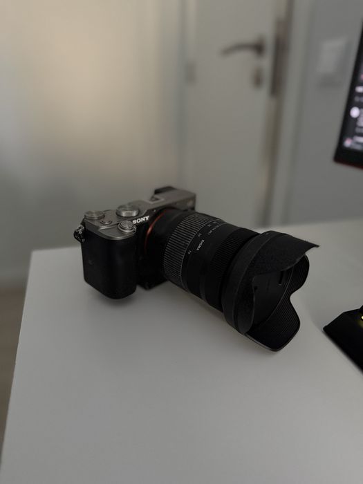 Sony A7C + Sigma 28mm f 2.8