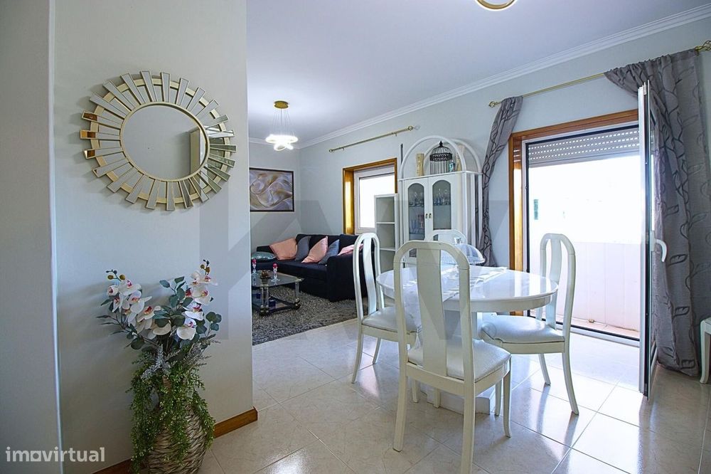 Apartamento T2 com Terraço Privativo, no Centro de Ovar