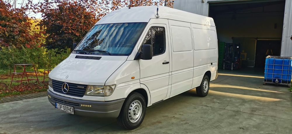 Mercedes-Benz Sprinter