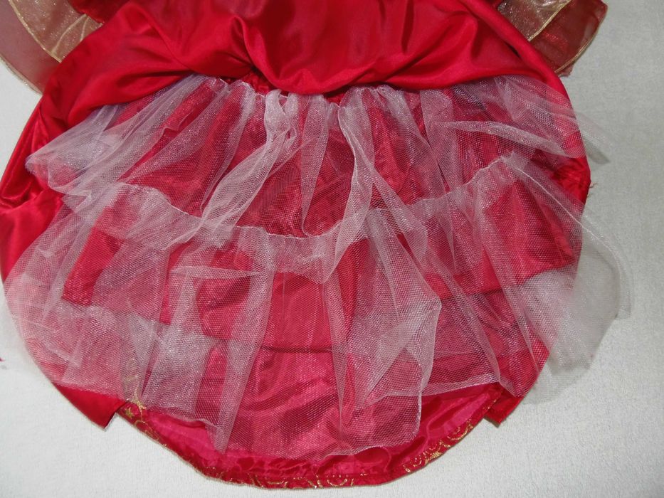 карнавальное платье принцессы Белль на 3-4 года