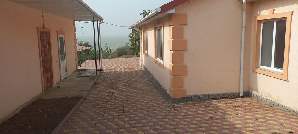 Будинок з чарівним видом на лиман (220-453)