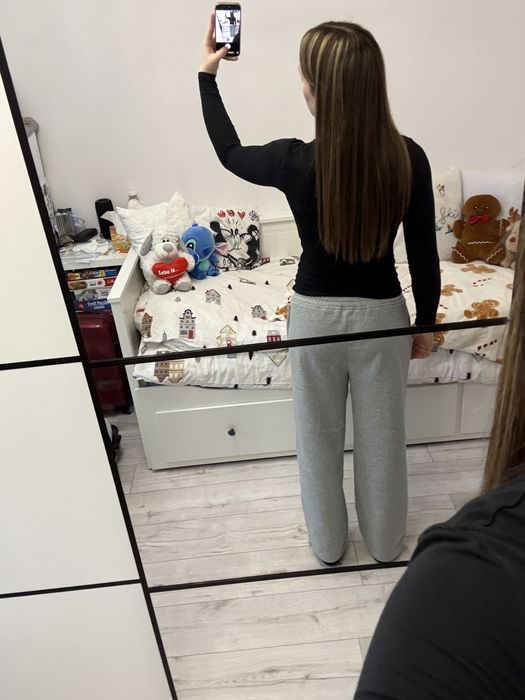 Szare uniwersalne dresy