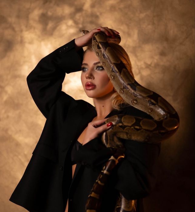 Оренда аренда удава для фото