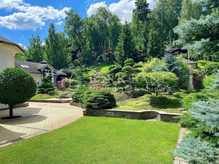 Оренда будинку Лісники. Будинок під горою. 1.3га землі.