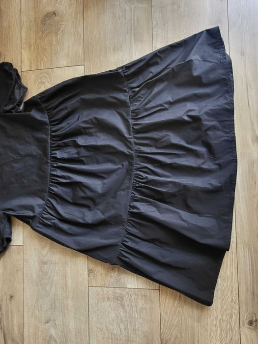 Prześliczna sukienka czarna h&m r. 134 stan nowa