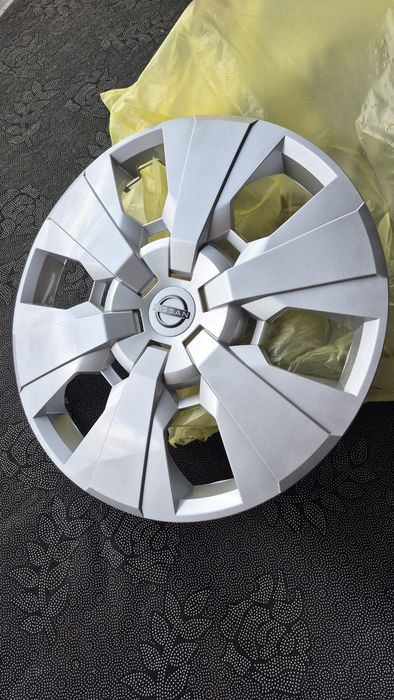 Nowe Kołpaki 16 cali Nissan Oryginał 4 szt