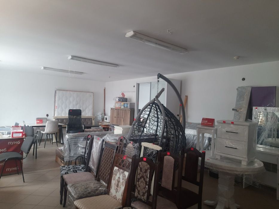 Продається приміщення в критому ринку смт. Рожнятів