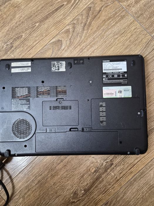 Laptop Toshiba L505D-10J