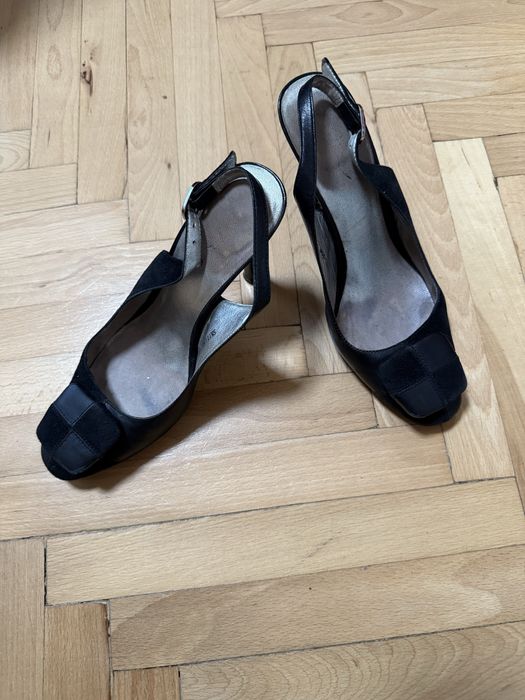 Взуття безкоштовно 36р