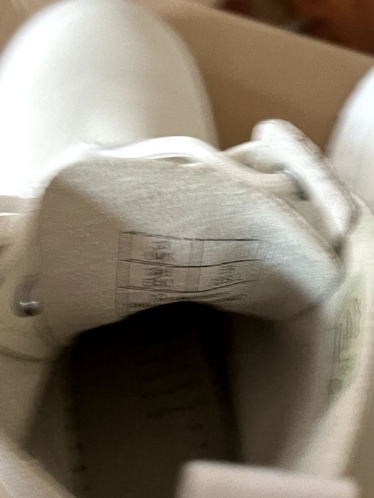 Dr. Martens 1460 Pascal Mono White