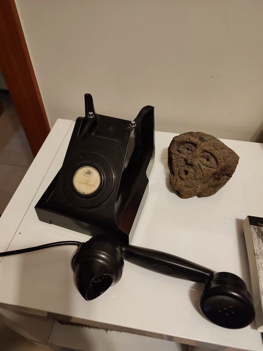 Telefone muito antigo 1950s