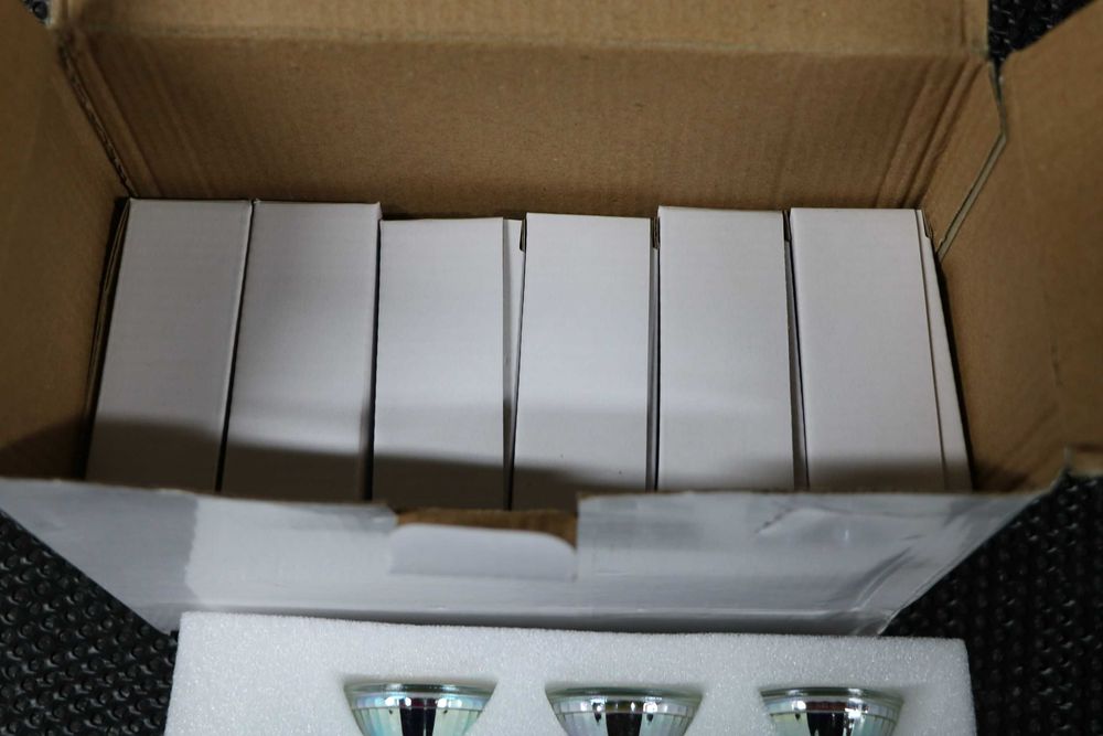 Komplet 6 żarówek led i 6 oprawek ruchomych z ceramicznymi końcówkami