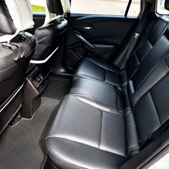 Продам власний автомобіль Akura RDX