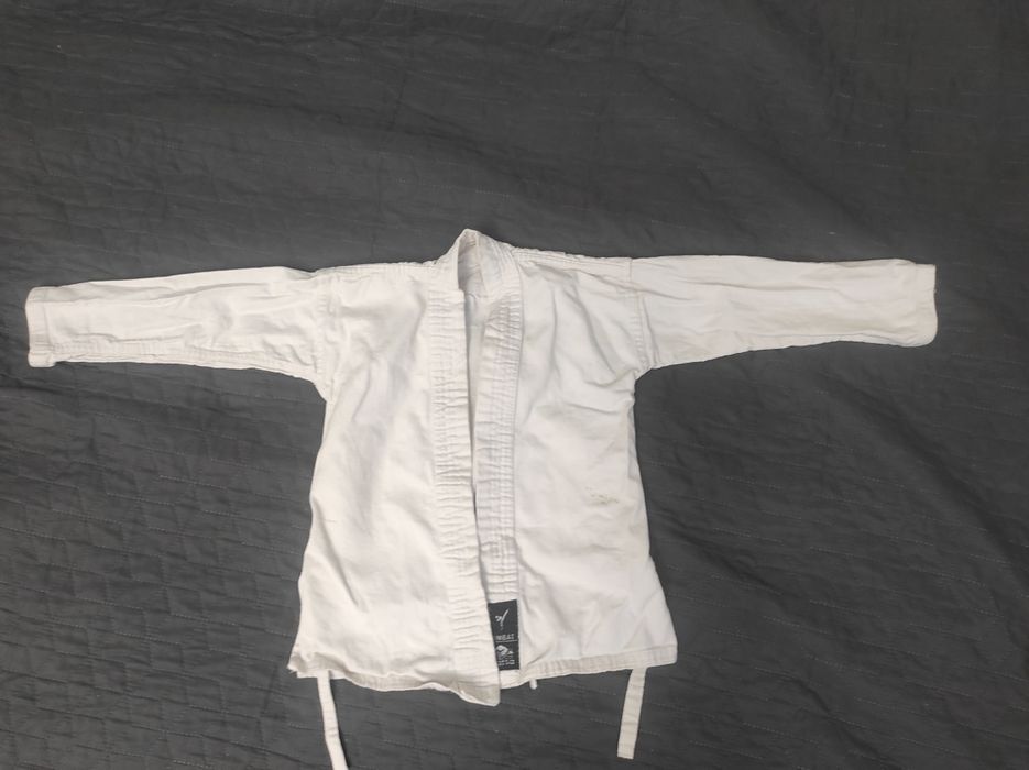 Продам кімоно 120 см