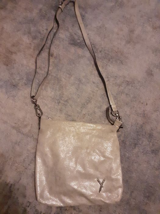 Torebka listonoszka suri frey tanio