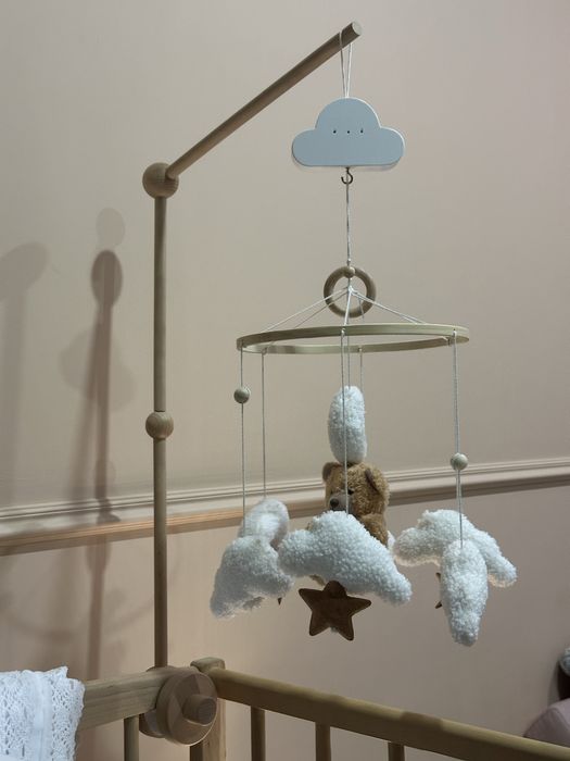 Мобіль з кронштейном