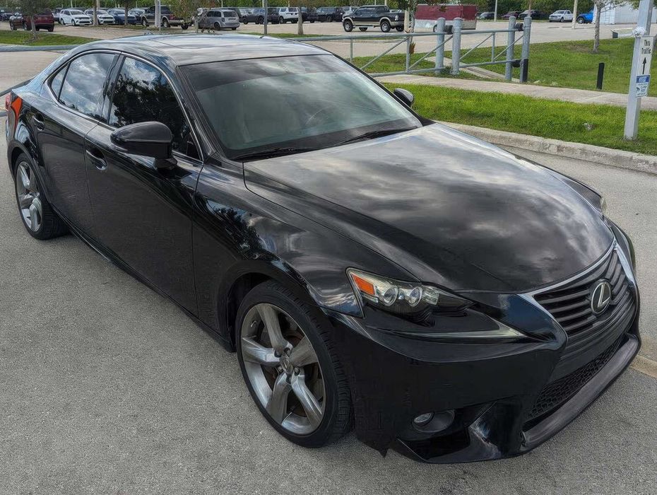 Lexus IS 350      2015