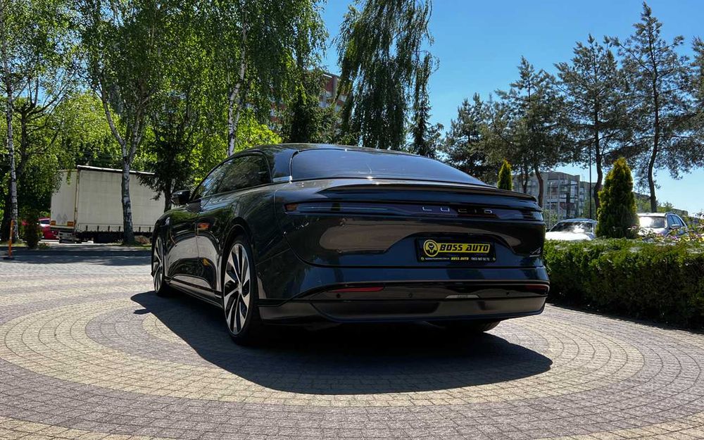 Lucid Air 2022 року