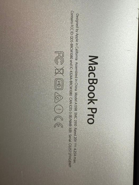 Apple MacBook Pro Retina 15” Mid 2015, Intel Core i7/16 GB RAM/512 GB