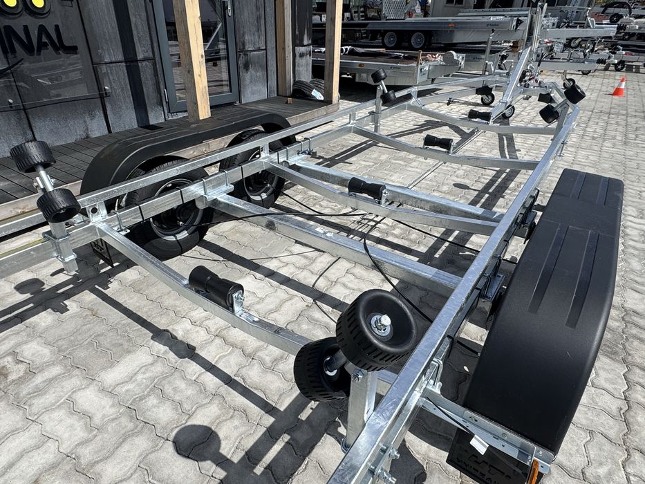 Atrelado MARTZ YACHT 2500/2  Novo /Garantia