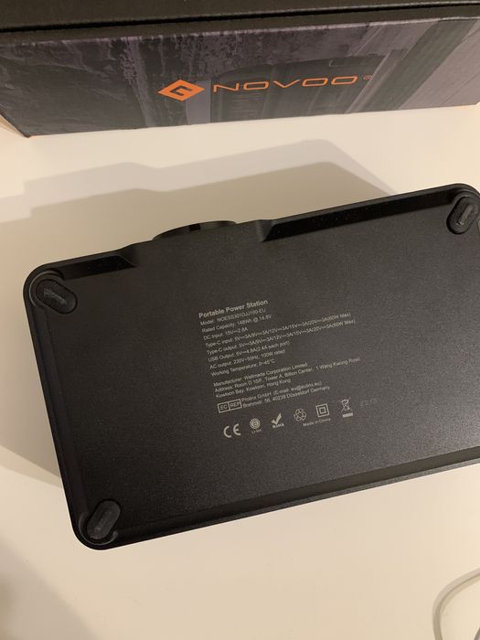 Зарядна станція з розеткою, павербенк 148Wh/40000mAh NOVOO