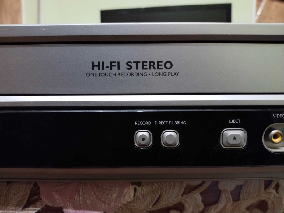Видемагнитофон philips hi fi