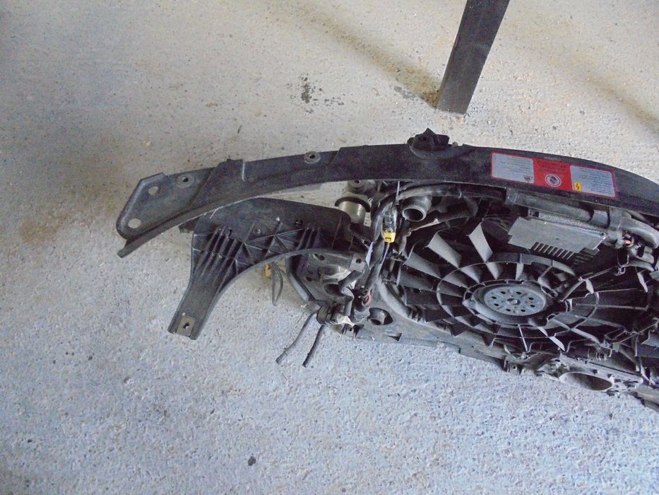 AUDI A4 B6   Pas przedni kompletny 2.0 ALT automat