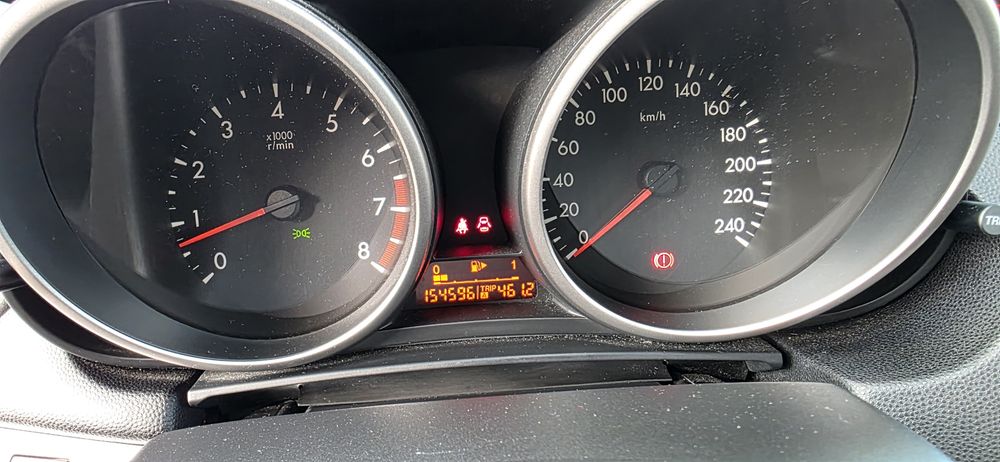 Mazda 3 sedan 1.6 benzyna
