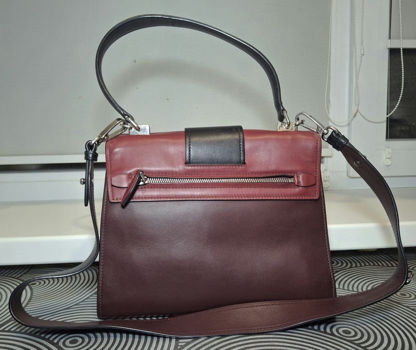 Шкіряна сумка PRADA