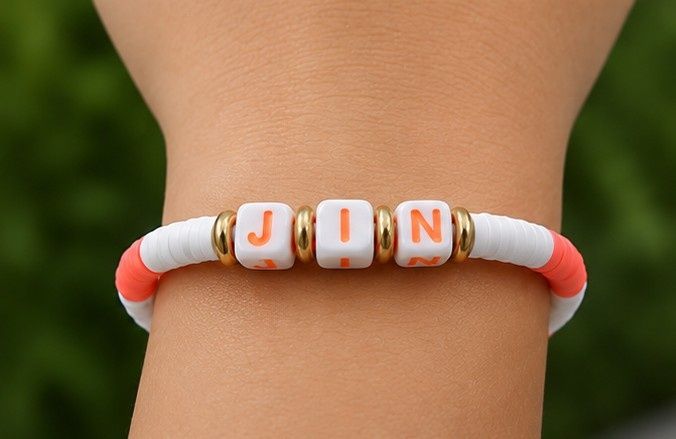 Pulseira Artesanal Personalizada com Nome – Feita à Mão