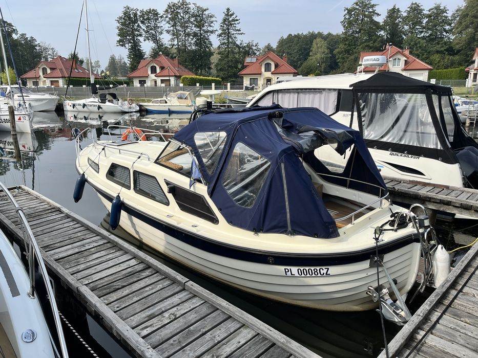 Jacht Motorowy Hastla 26 houseboat Bogate Wyposazenie