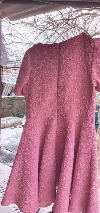 Продам платье 48 размер