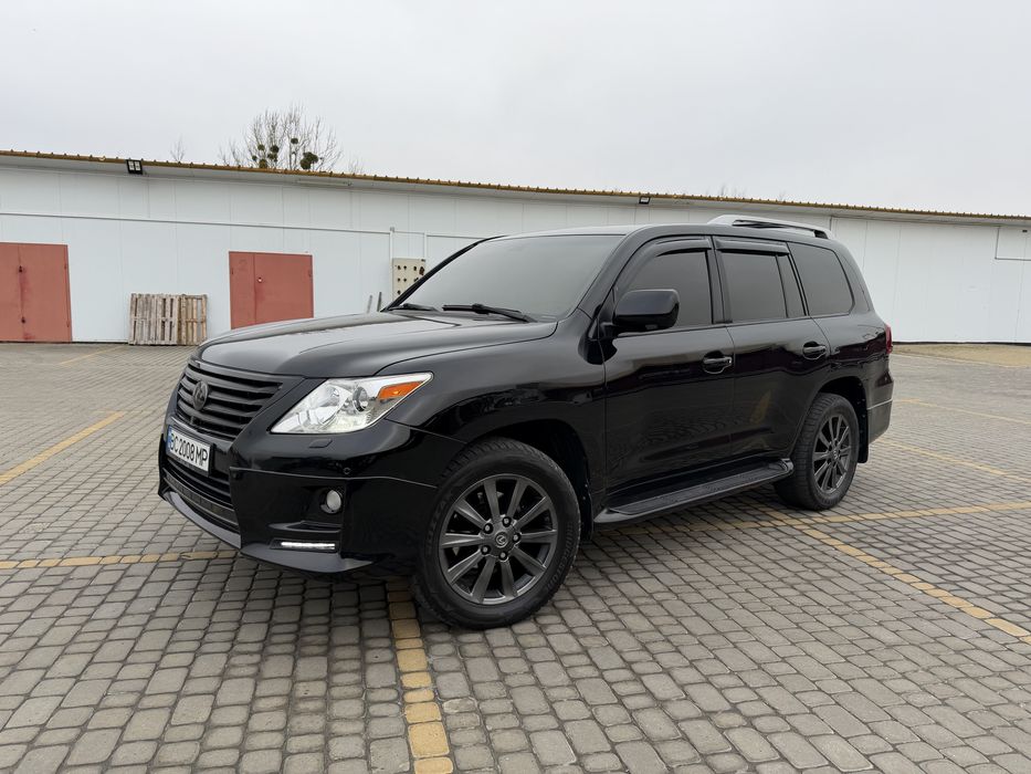 Продам авто Lexus LX570 F Sport