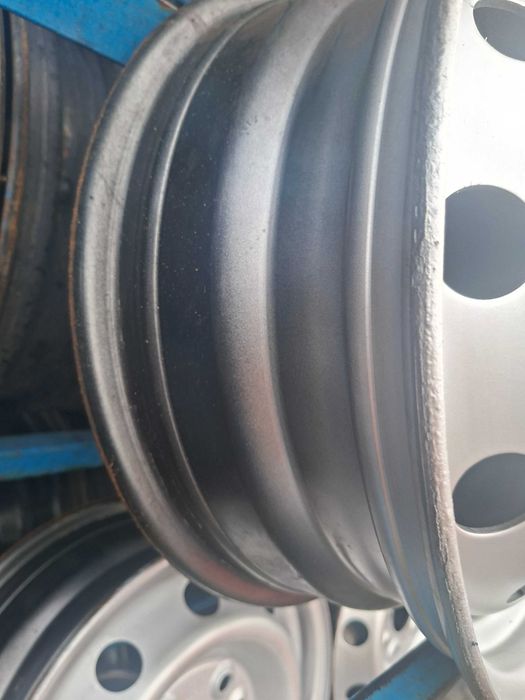 Диски металеві Fiat Ducato -- 5/130 R16 6J ET68.