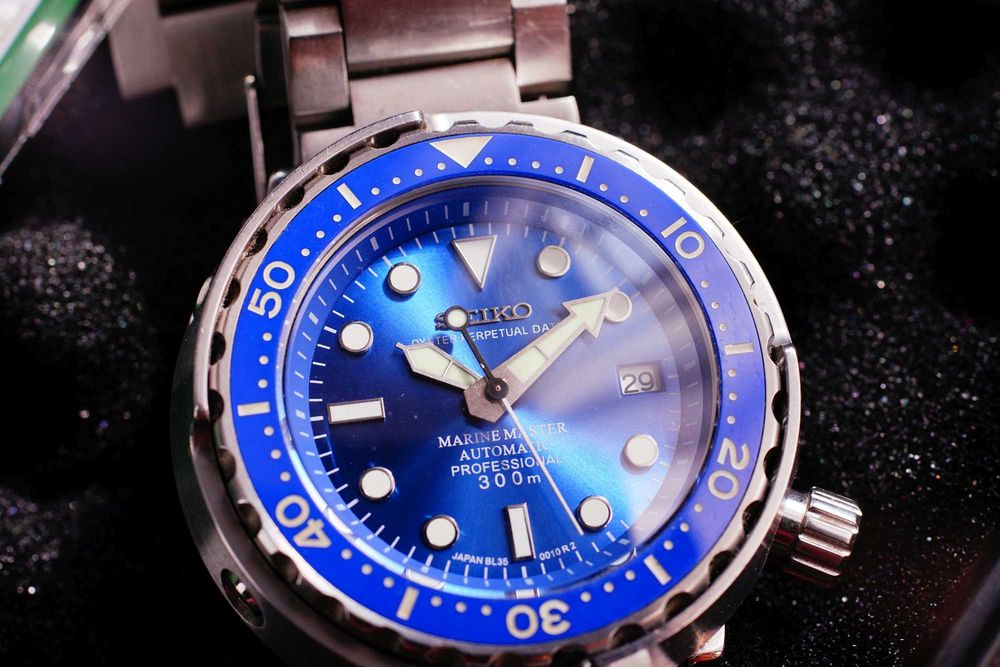 Seiko mod Tuna Marinemaster Diver 300m Steeldive szafir