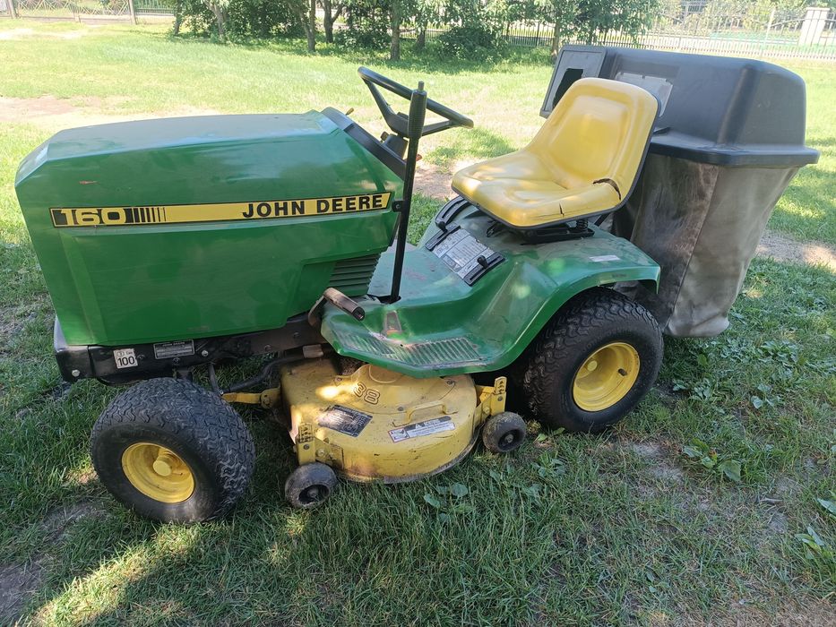 Kosiarka traktorek John Deere 160