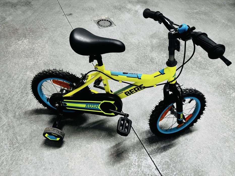 Bicicleta 3 aos 6 anos nova