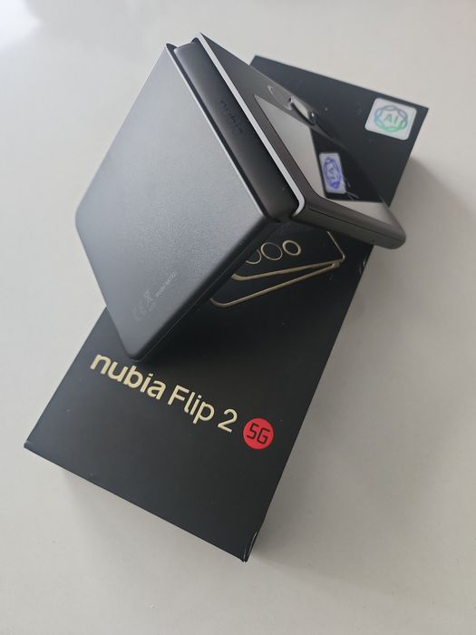 Vendo telemóvel novo