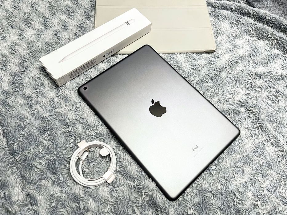 IPad 7 (32 gb) wi-fi, как новый + чехол! А2197