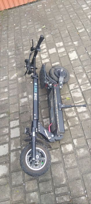 Електросамокат Like.Bike Solo в гарному стані