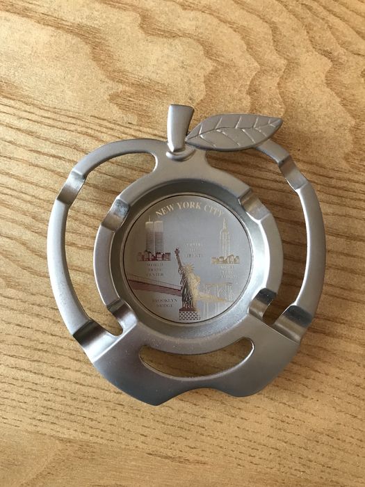 Пепельница металлическая