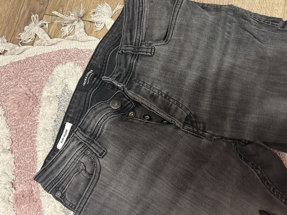 Męskie spodnie jeansowe jack&jones 30/32