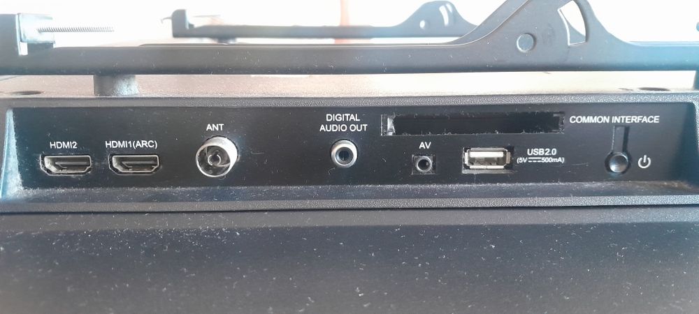 Tv kunft 32'polegadas com suporte de parede